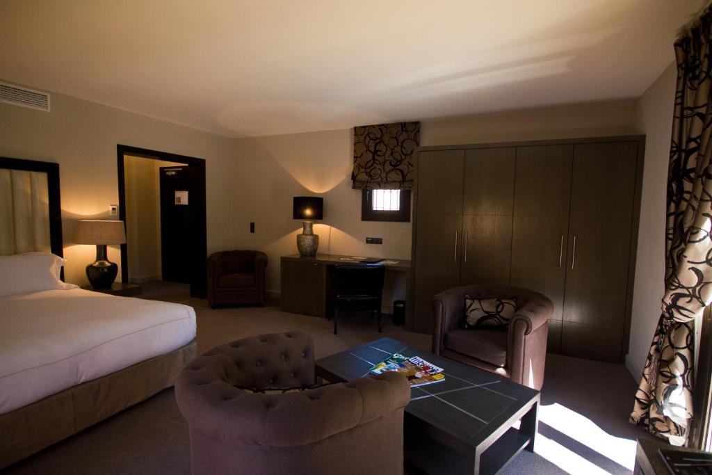Le Daya Hotel & Spa - Boutique Hotel Roquebrune-sur-Argens Room photo